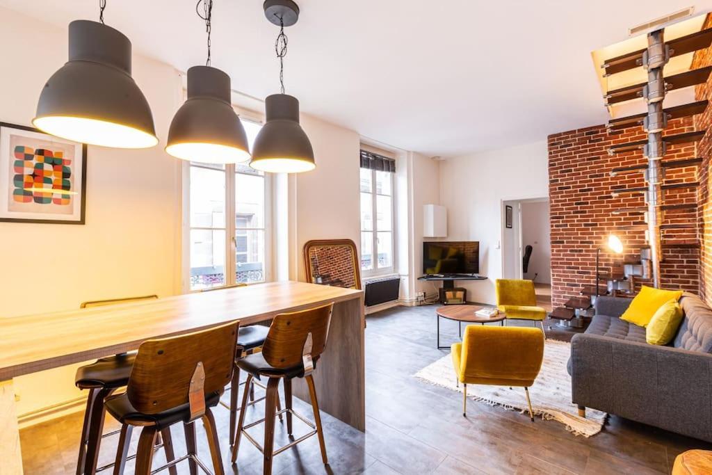 Maison, Appartement Type Triplex Atypique De Charme Сен-Брук Екстериор снимка